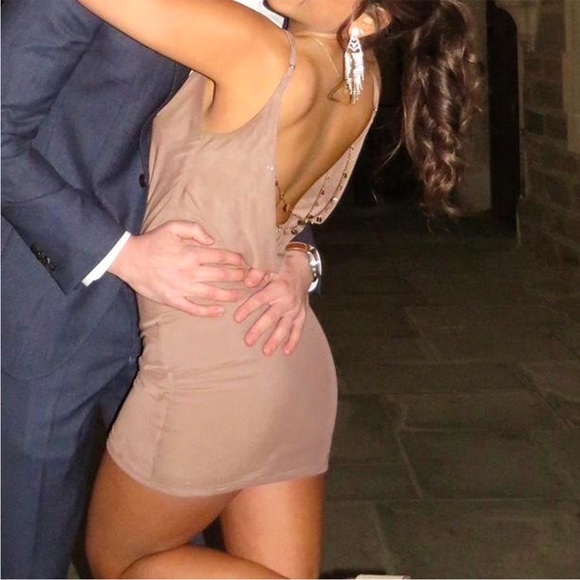 Elegant Brown Sleeveless Dress - Picture 4 of 4